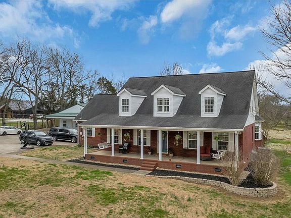 2nd image of 310 Edd Joyce Rd