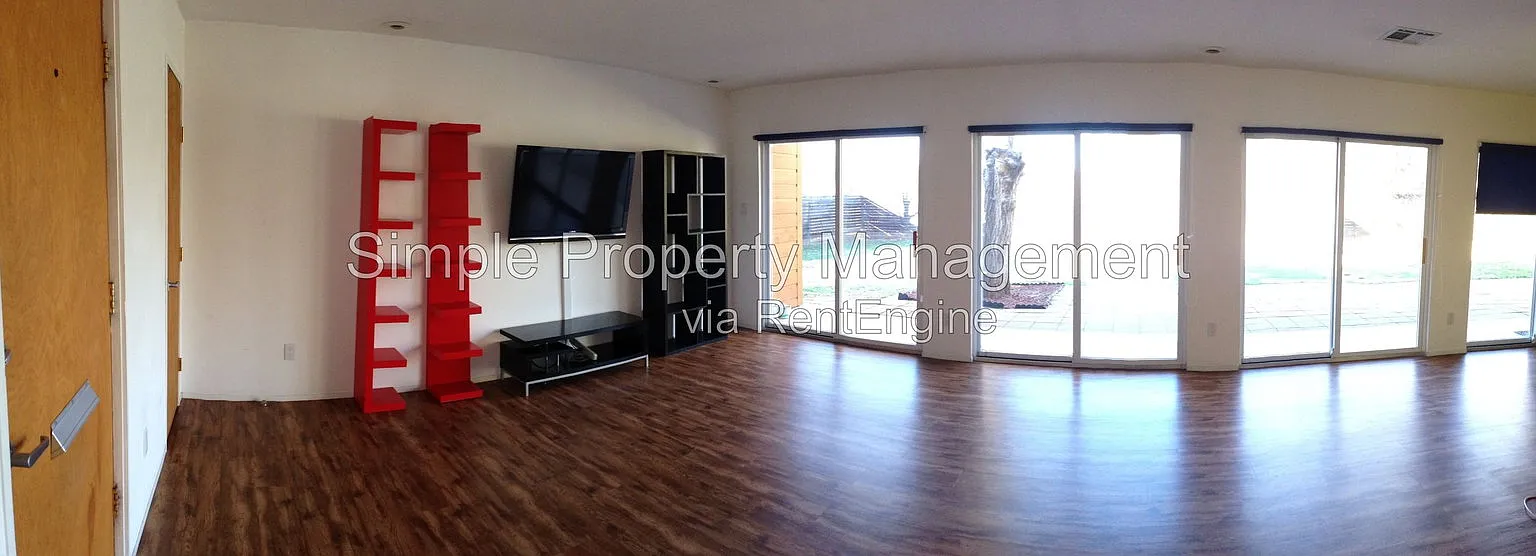 1 bed, 1.0 bath, 891 sqft, $1,245 — Photo 3