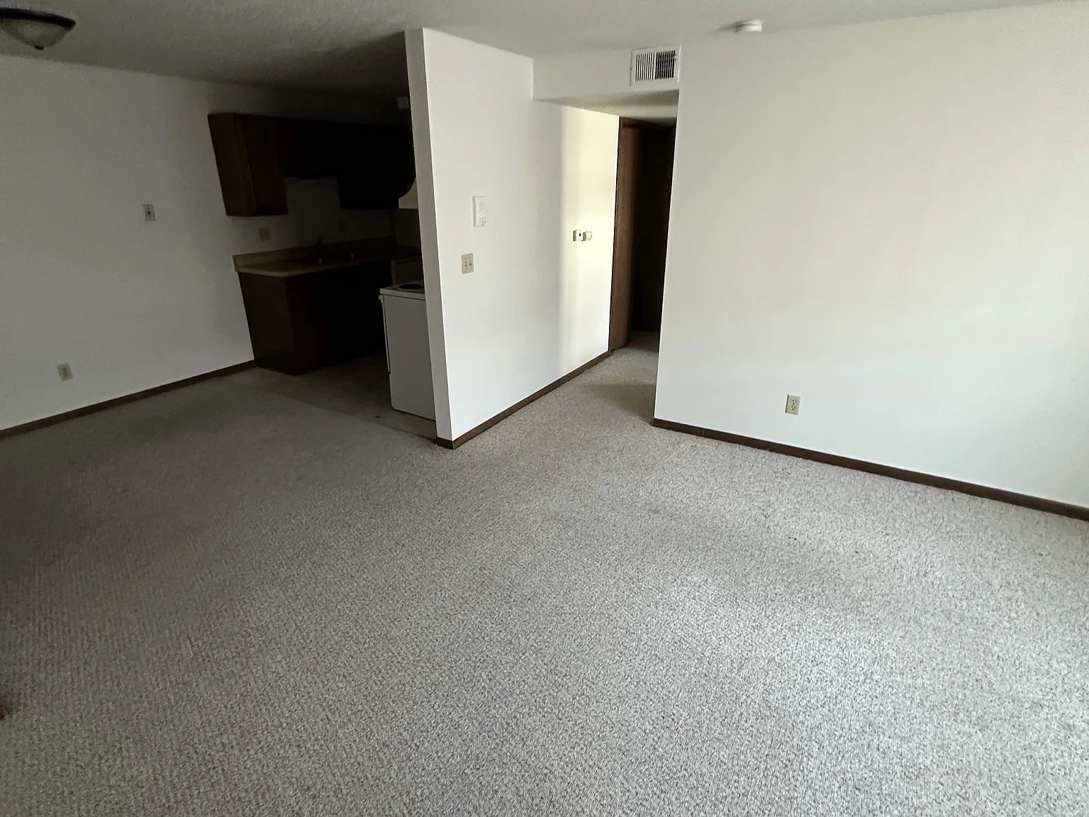 2 bed, $850 — Photo 3