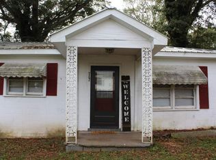 767 College St, Royston, GA 30662
