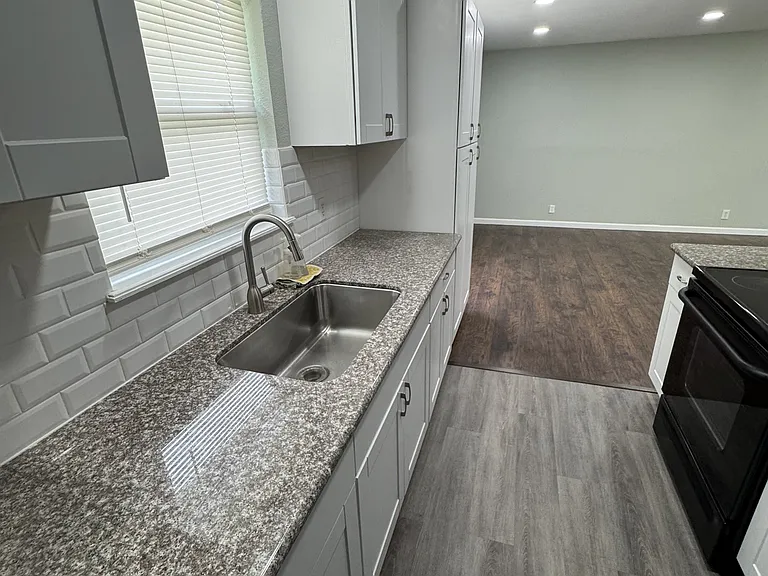 115 Plainview Dr — Photo 18