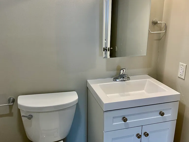 402 Tyson Pl #1 — Photo 12