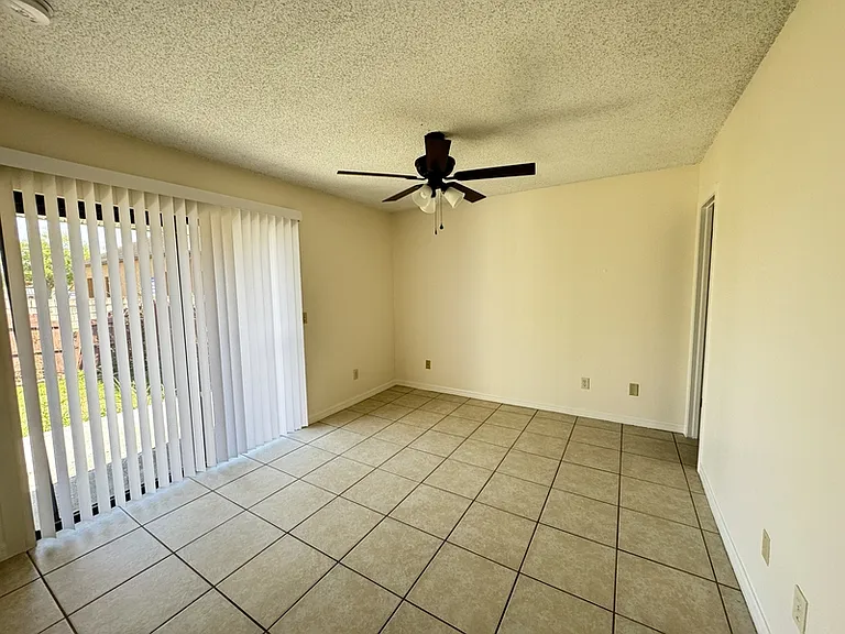 515 Pigeon Cir — Photo 8