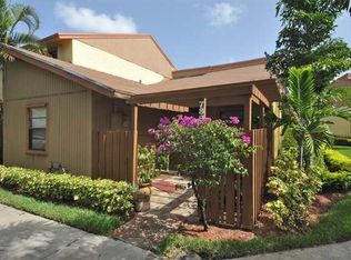 7880 NW 11th Pl, Plantation, FL 33322
