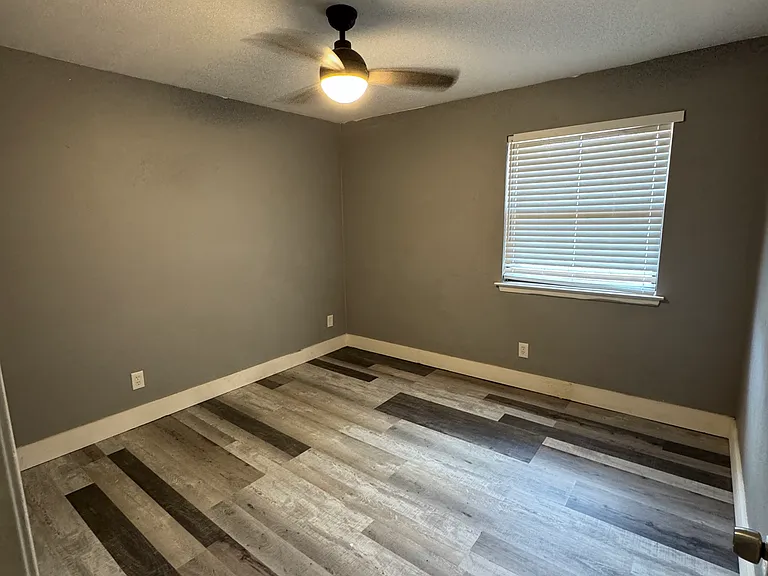 504 E Beltline Rd #A — Photo 17