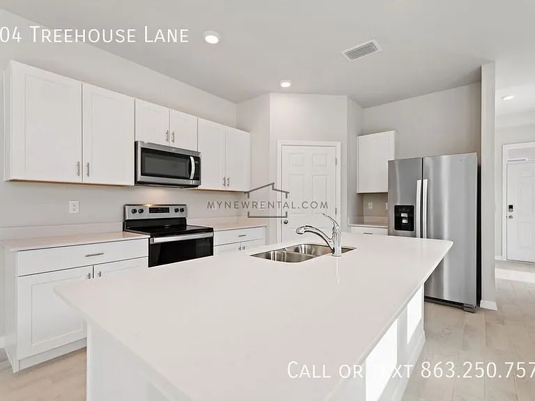 704 Treehouse Ln — Photo 10