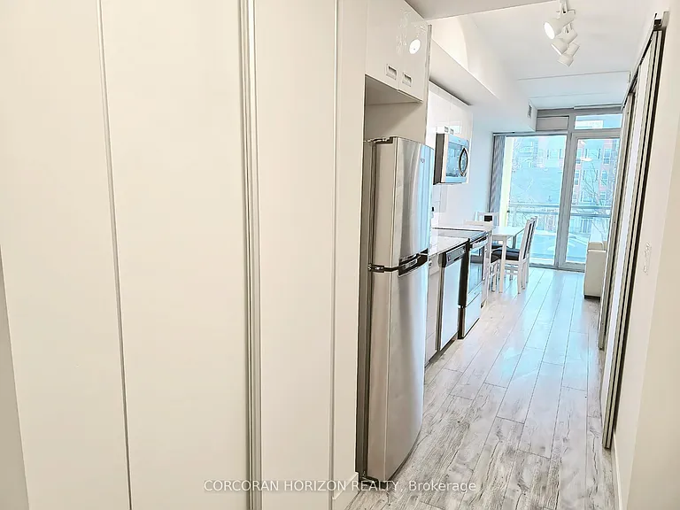 257 Hemlock St #417 — Photo 6