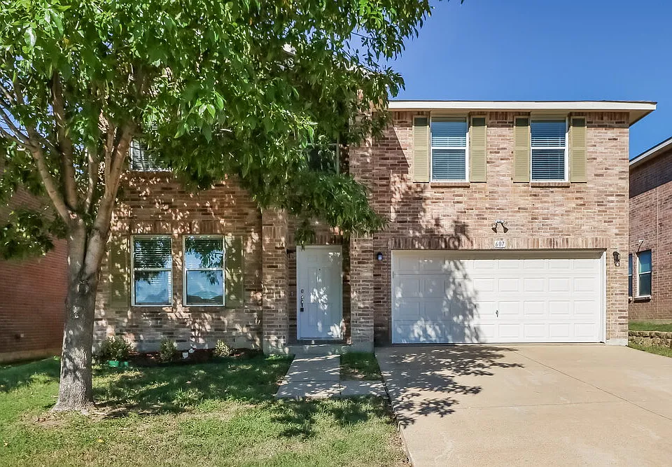 607 Almandora Dr