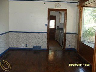 3rd image of 26330 Greenleaf St