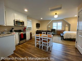 3911 SW Freeman St UNIT A, Portland, OR 97219