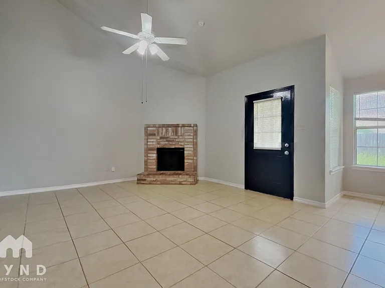 19230 Cypress Canyon Dr — Photo 9