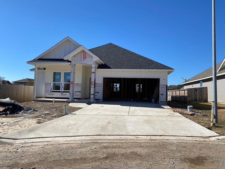 1st image of 201 Winston Dr