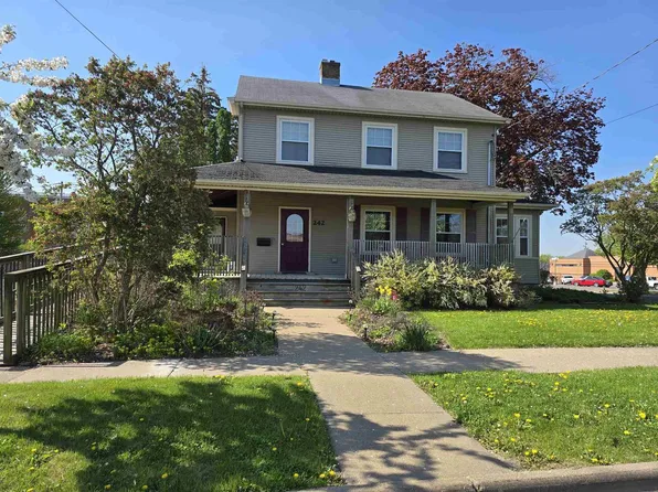 242 West Hickory Street, Lancaster, WI 53813