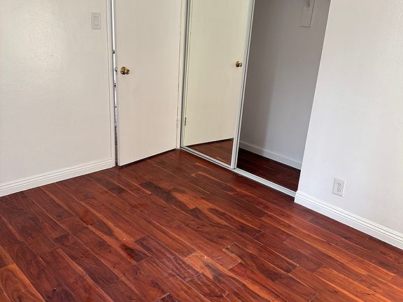 3rd image of 11558 Downey Ave #A