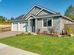 1290 NE Forest Park St, Estacada, OR 97023