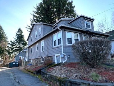 33 Pulaski St, Peabody, MA, 01960