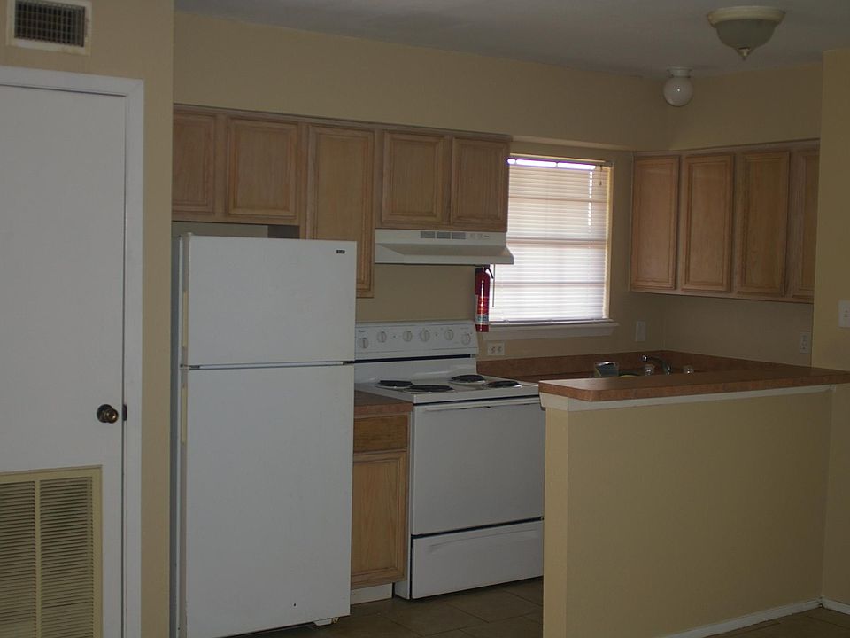 1st image of 822 N 27th St APT 6