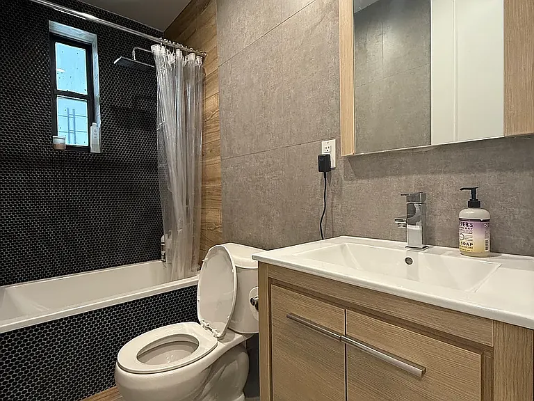 934 Myrtle Ave #10 — Photo 9