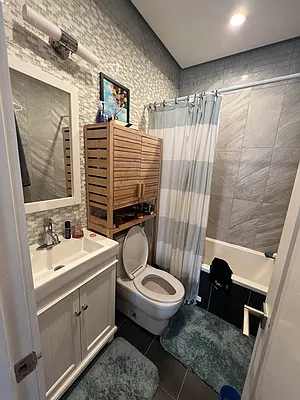 Rented by Delmark Realty LLC | media 23