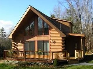 12 Ash Ln, Peru, MA 01235