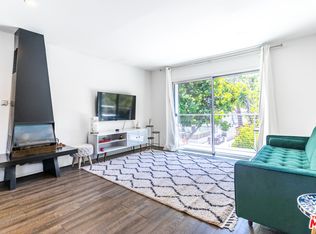 622 Westmount Dr APT A, West Hollywood, CA 90069