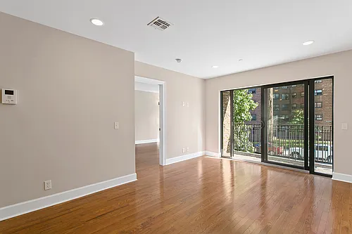 185 York St Photo 1