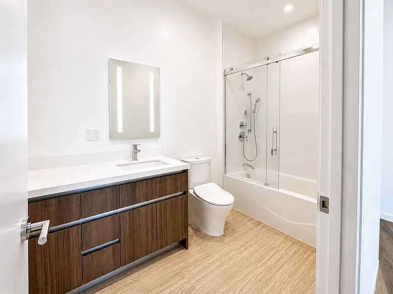 1500 Rycroft St #4400 — Photo 7