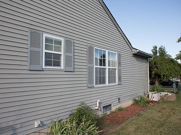 5th image of 7598 Doral Dr
