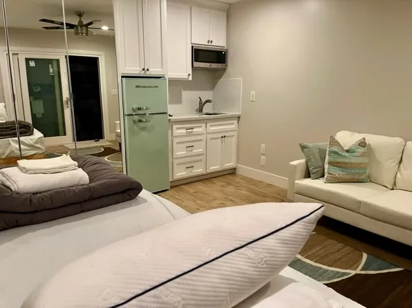 5075 Partridge Cir #B, Huntington Beach, CA 92649