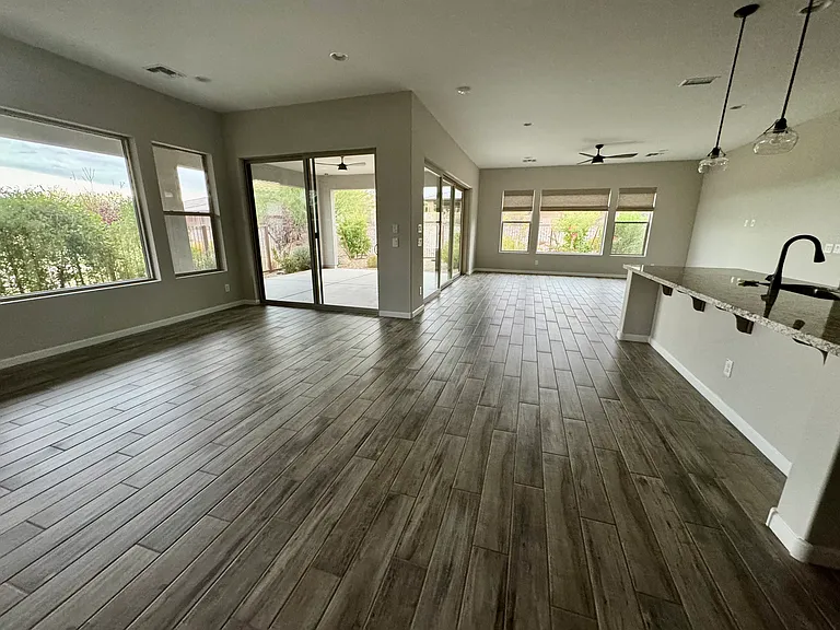 3221 Buckaroo Ct — Photo 7