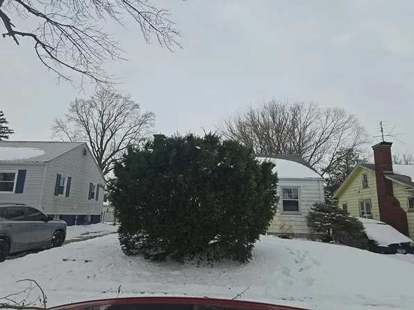 969 N Hill Ave, Decatur, IL 62522