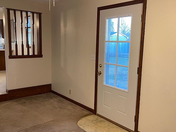 4th image of 1233 Pine Ln