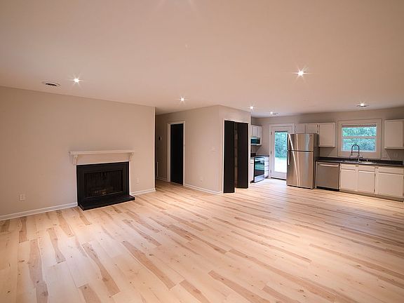 2nd image of 638 Kirtley Way