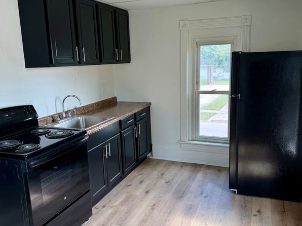 303 Logan Ave APT 3
