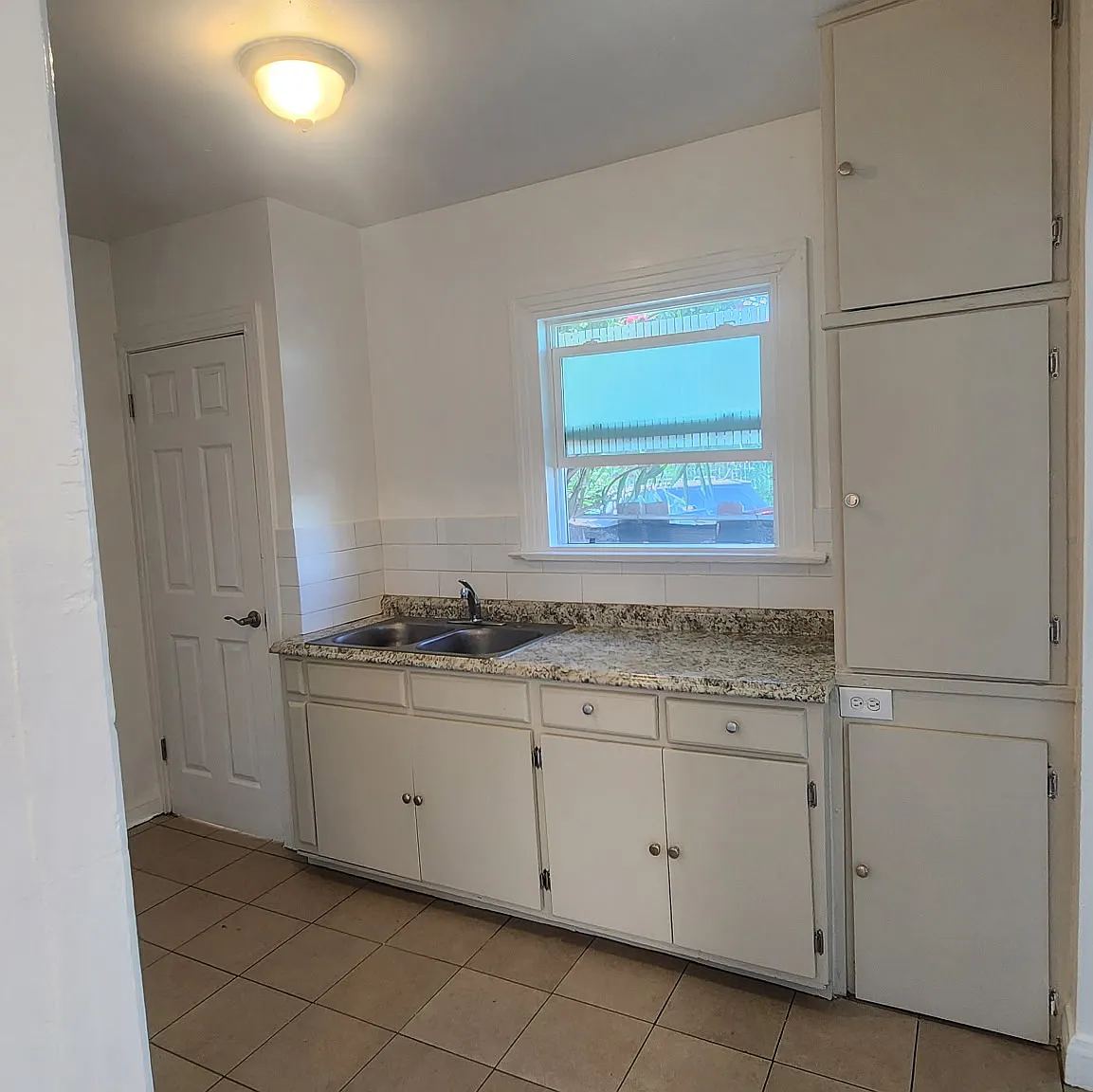 1 bed, $1,700 — Photo 1