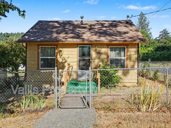 30645 Fisher St, Lebanon, OR 97355