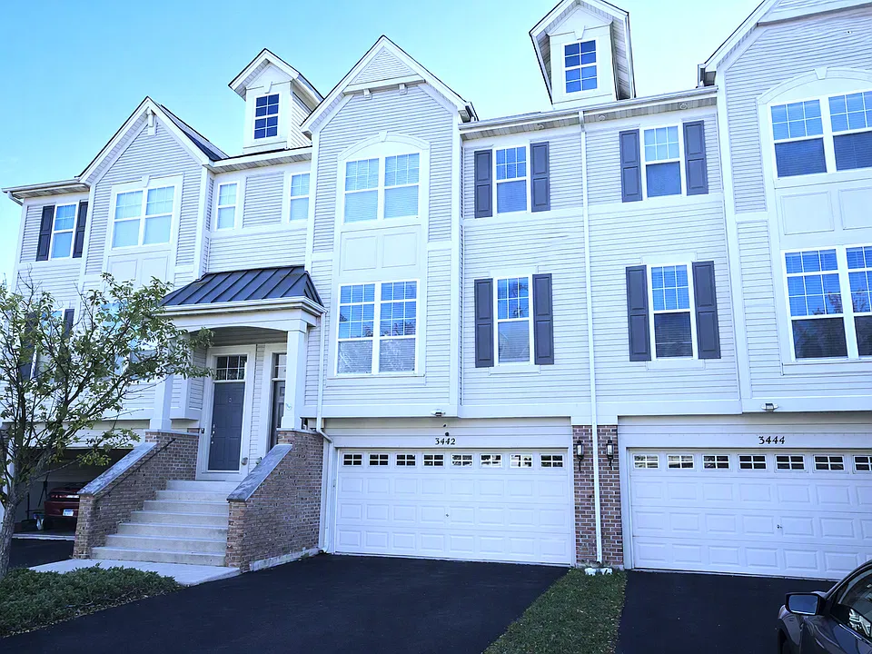 3442 Bradbury Cir