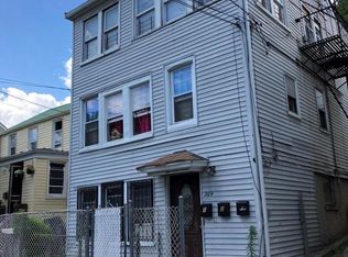 204 Gordon St, Staten Island, NY 10304