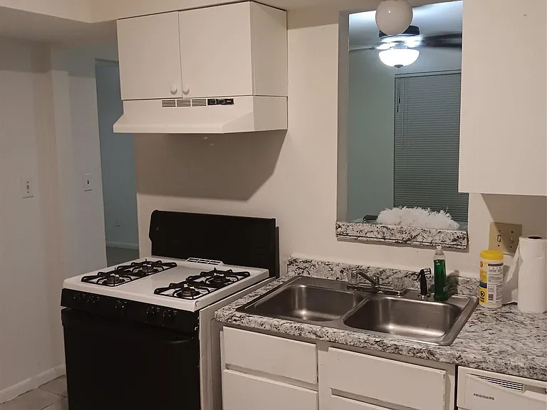 521 Ferguson St #B1 — Photo 5