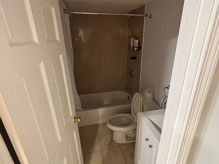 1193 Commonwealth Ave #2 — Photo 24
