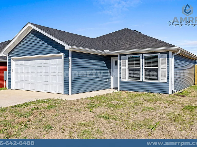 1512 Bluegrass St — Photo 1