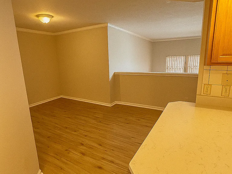 1357 Turner St — Photo 15