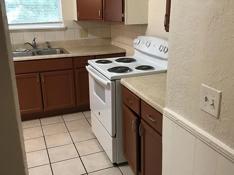 7435 Darwood Rd — Photo 17