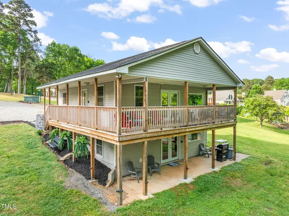 298 Wellington Dr, Clarksville, VA 23927