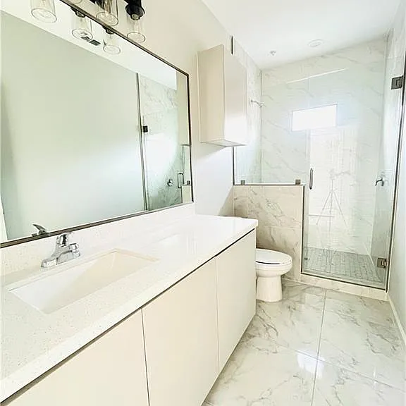 902 Hidden Hills St #3 — Photo 5