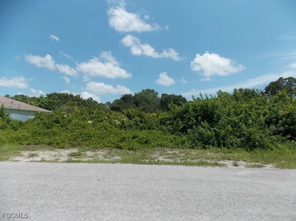 3714 17th St SW, Lehigh Acres, FL 33971