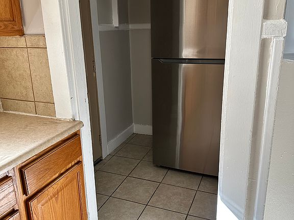 3rd image of 220 Cambridge Ave #222
