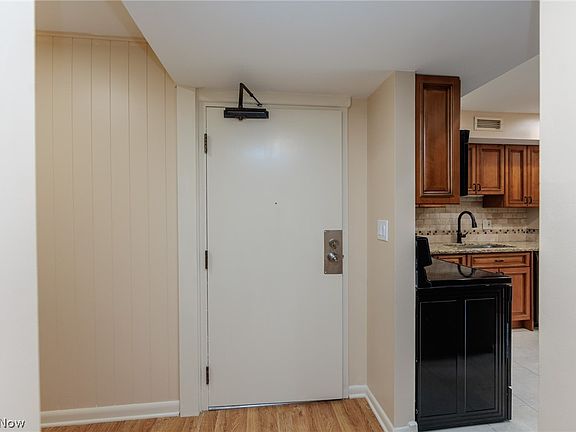 2nd image of 6270 Greenwood Pkwy APT 402