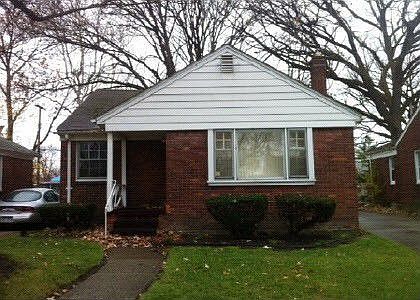 1st image of 19357 Sussex St