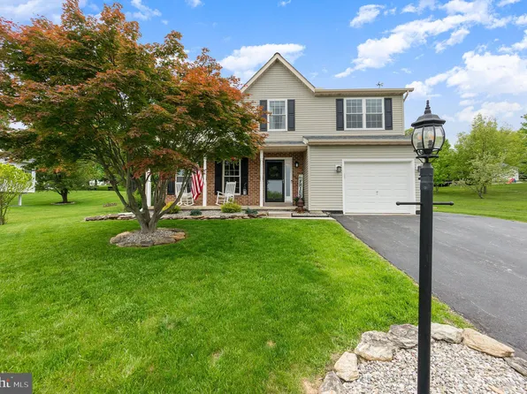 156 E Scarborough Fare, Stewartstown, PA 17363